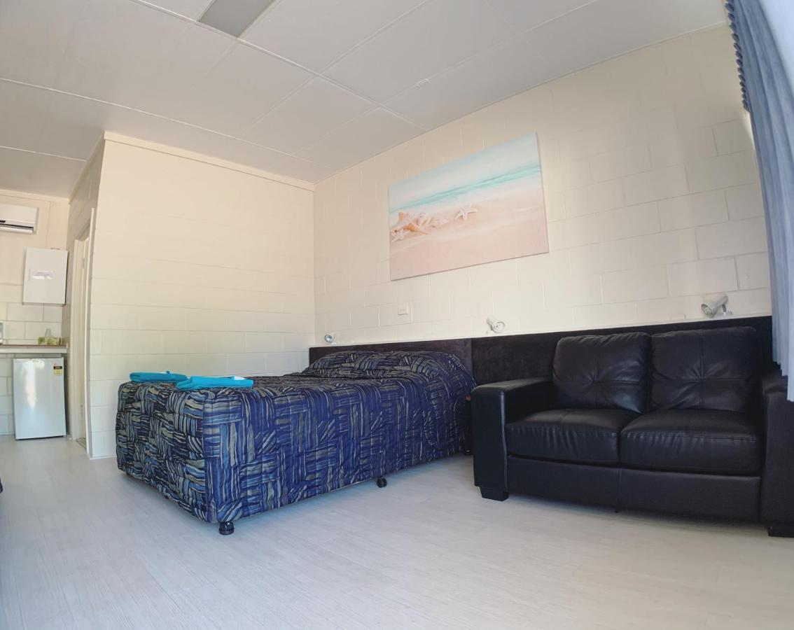 آير Tropical City Motor Inn المظهر الخارجي الصورة