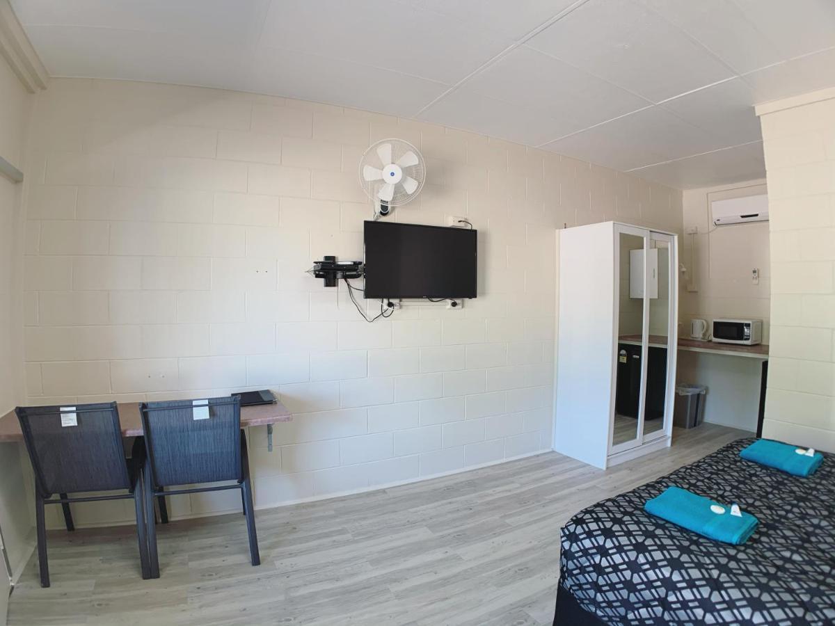 آير Tropical City Motor Inn المظهر الخارجي الصورة