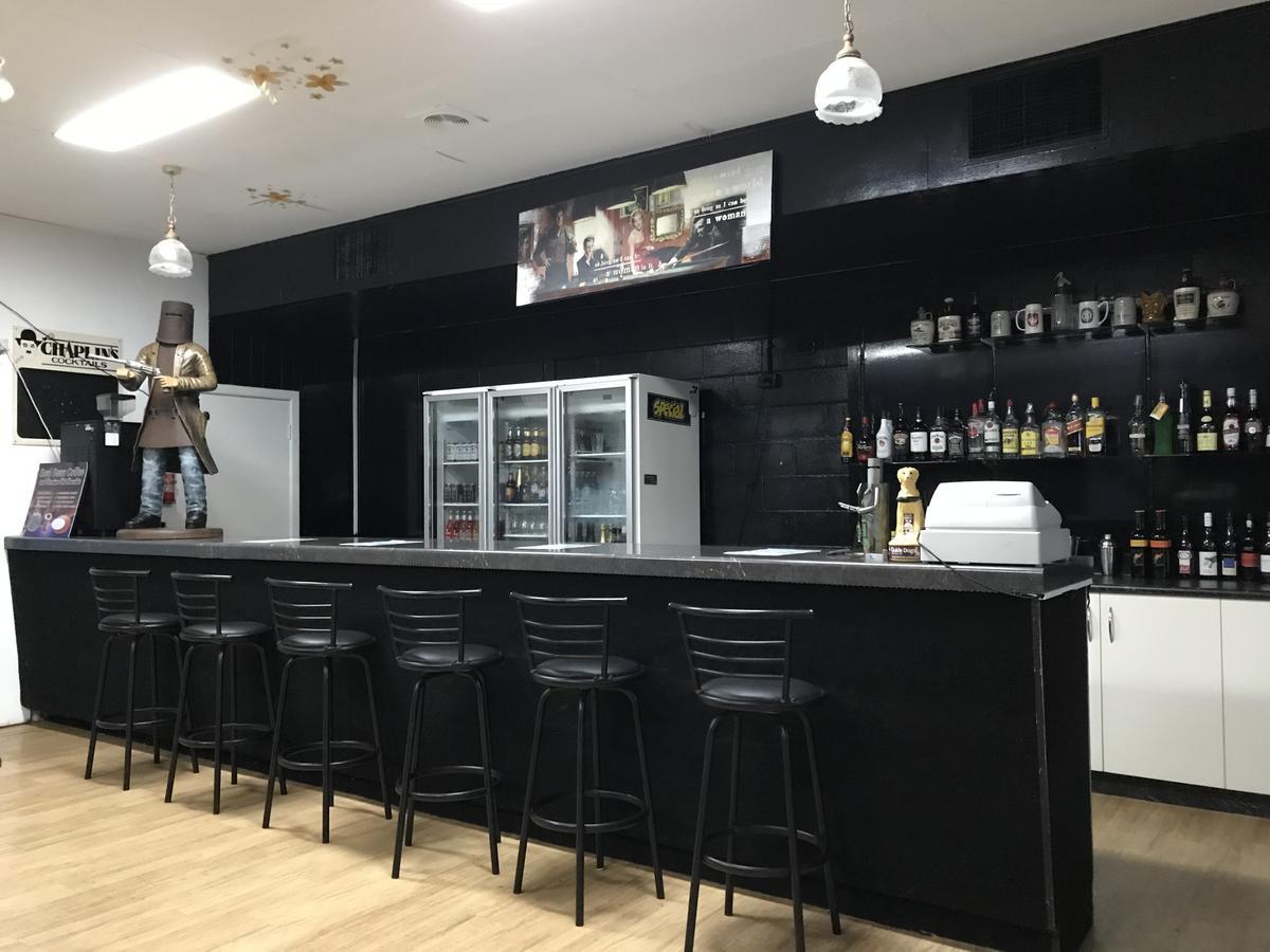 آير Tropical City Motor Inn المظهر الخارجي الصورة